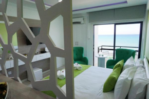 Lazuli Beachfront Apartment 405, Larnaca
